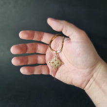 Cargar imagen en el visor de la galería, Collar Nudo De Bruja