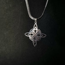 Cargar imagen en el visor de la galería, Collar Nudo De Bruja