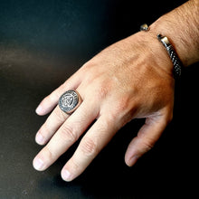Cargar imagen en el visor de la galería, Anillo Valknut de Acero Inoxidable