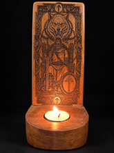 Cargar imagen en el visor de la galería, Llamas de Asgard – Candelero Artesanal Nórdico