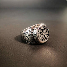 Cargar imagen en el visor de la galería, Anillo Vegvisir de Acero Inoxidable