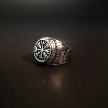 Cargar imagen en el visor de la galería, Anillo Vegvisir de Acero Inoxidable