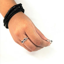 Cargar imagen en el visor de la galería, Anillo Del Infinito de Plata Esterlina 925 - Reino Vikingo GT - anillos, Plata 925, Premium, Shield Maiden - Anillos