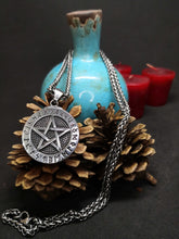 Cargar imagen en el visor de la galería, Pentáculo de Acero Inoxidable | símbolo Celta| - Reino Vikingo GT - celta - Medallón