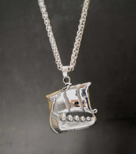 Cargar imagen en el visor de la galería, Drakkar De Acero Inoxidable - Reino Vikingo GT - acero inoxidable, colgante, Premium - Colgante