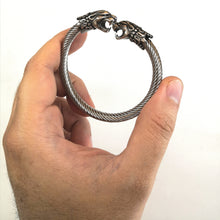 Cargar imagen en el visor de la galería, Brazalete de Bygul y Trjegul - Reino Vikingo GT - acero inoxidable, brazalete, Guerrero, nuevo - Brazalete