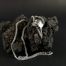 Cargar imagen en el visor de la galería, Cuervo De Odin Munin - Reino Vikingo GT - colgante, nuevo - Colgante
