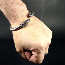 Cargar imagen en el visor de la galería, Brazalete de Bygul y Trjegul - Reino Vikingo GT - acero inoxidable, brazalete, Guerrero, nuevo - Brazalete