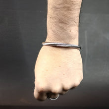 Cargar imagen en el visor de la galería, Brazalete de Bygul y Trjegul - Reino Vikingo GT - acero inoxidable, brazalete, Guerrero, nuevo - Brazalete