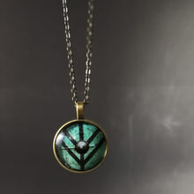 Cargar imagen en el visor de la galería, Colgante de Shield Maiden - Reino Vikingo GT - aleación, colgante, Shield Maiden - Colgante