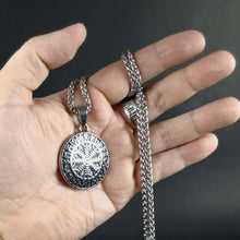 Cargar imagen en el visor de la galería, Aegishjalmur de Acero Inoxidable - Reino Vikingo GT - acero inoxidable, colgante, Guerrero, Premium - Medallón