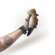 Cargar imagen en el visor de la galería, Cuerno Vikingo para Beber 12 onz. - Reino Vikingo GT - Cuerno, nuevo - Cuerno