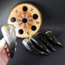 Cargar imagen en el visor de la galería, Juego de Shots "Dioses del Valhalla" - Reino Vikingo GT - Cuerno, edicion limitada, nuevo -