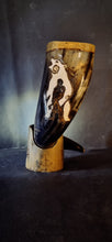 Cargar imagen en el visor de la galería, Cuerno Vikingo Personalizable | 8oz | 12oz | 16 oz
