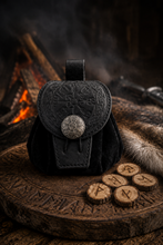 Cargar imagen en el visor de la galería, Bolsa del Caminante – Bolsa Medieval de Cinturón
