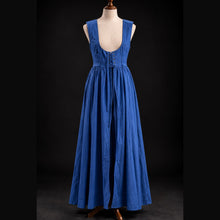 Cargar imagen en el visor de la galería, Vestido Medieval La Dama de Zafiro
